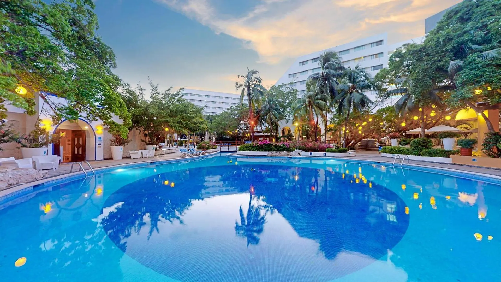 Grand Oasis Palm Hotel Cancun 5*,
