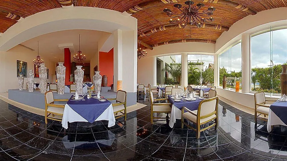 Resort Hotel Grand Oasis Palm Cancún